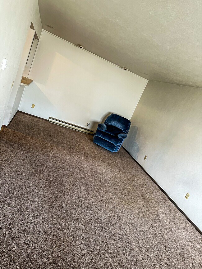 Sala de estar - Williamsburg Apartments Unidad E4