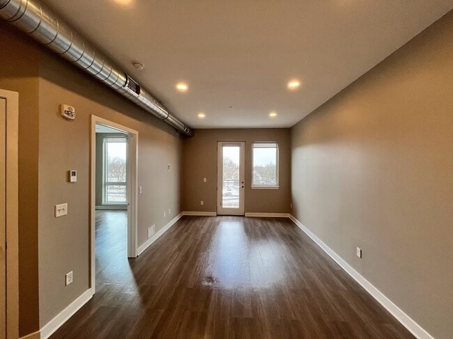 Photo - 625 S Goodman St