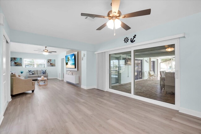 Photo - 115 Leland St SE Unit ID1371159P