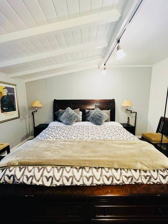 Photo - 5907 Craner Ave House