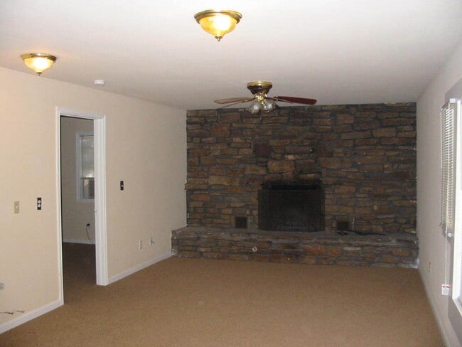 Photo - 4BR 2 BA House around the corner from Wilson Park!