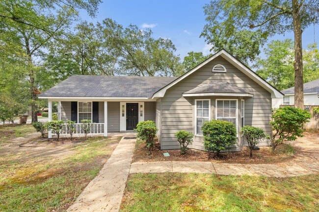 Photo - 1708 Woodley Rd House