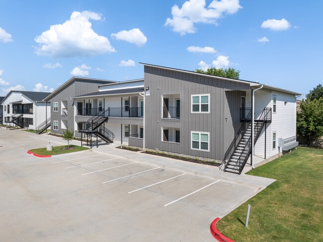 Building Photo - 1326 Prairie Dr Unit 1214 Rental