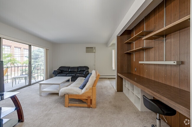 Interior Photo - 1313 S State St Rental