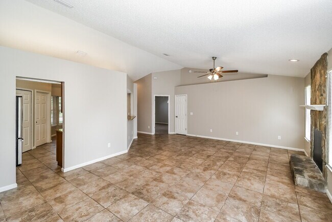Photo - 8133 Fieldside Dr W