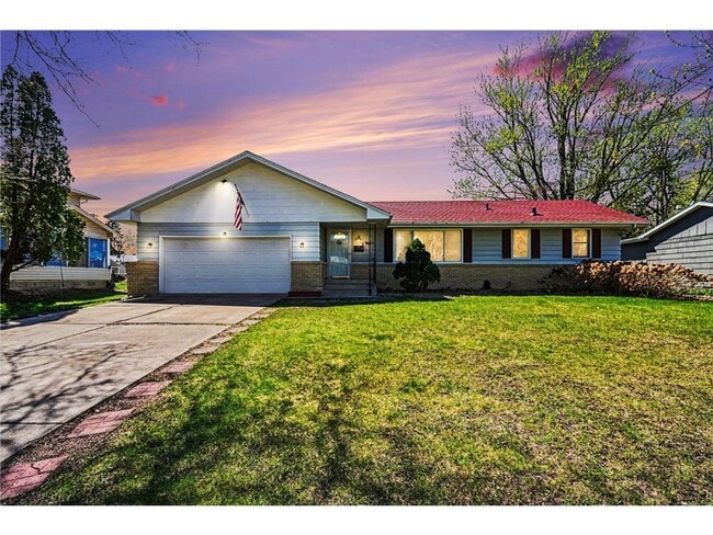 Building Photo - 7617 Lee Ave N