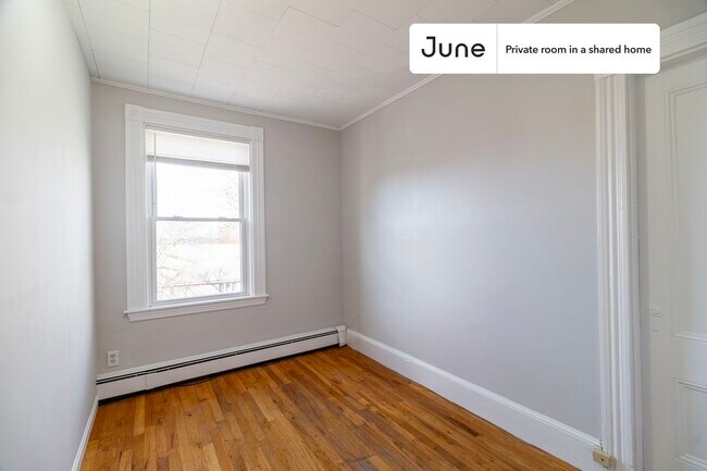 Photo - Room in Shared 4 bed/1 bath home Unit B