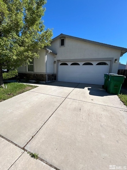 Photo - 8930 Silverkist Dr