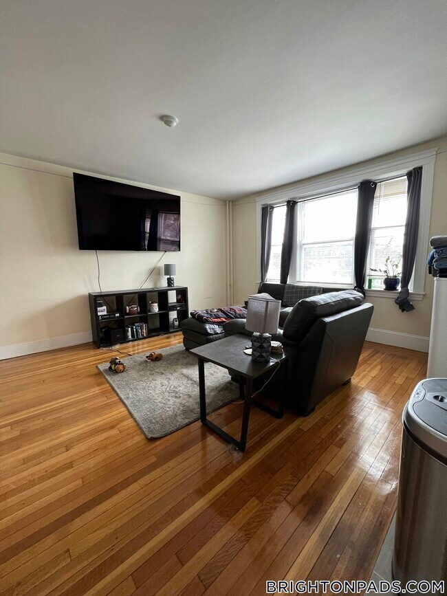 Photo - 1607 Commonwealth Ave Unit 9