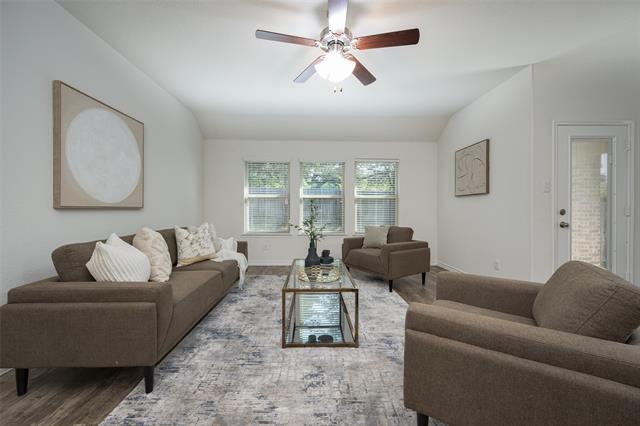 Photo - 3108 Dominion St