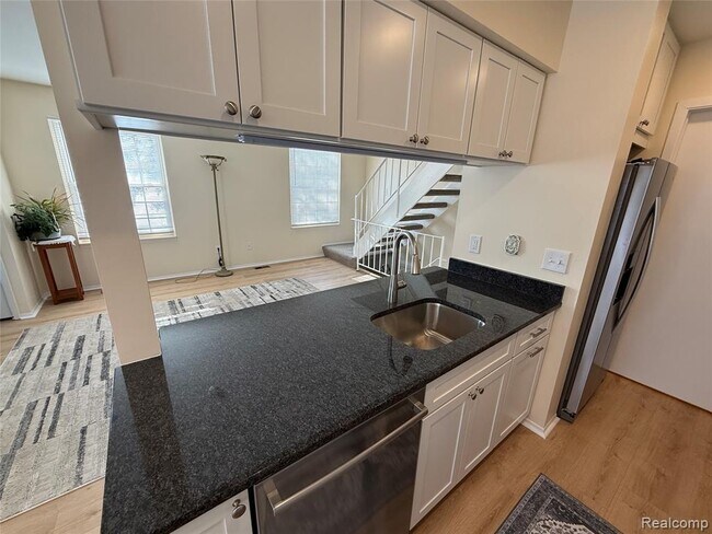 Photo - 1437 Mariner Dr