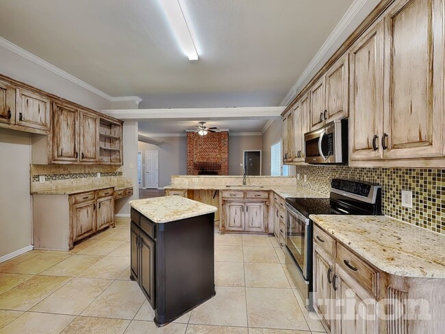 Photo - 709 W Park Dr