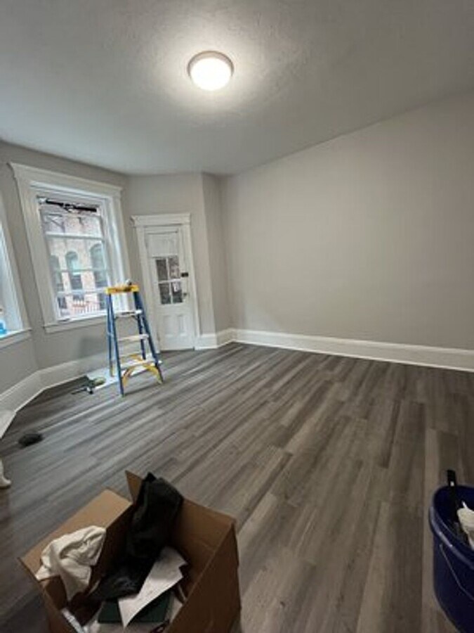 Renovated Allston Studio | Updated Kitchen, Dishwasher & Green Line Access - Renovated Allston Studio | Updated Kitchen, Dishwasher & Green Line Access