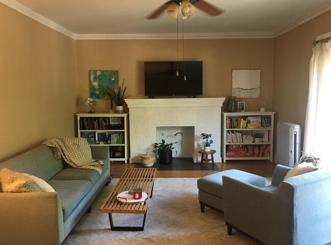 Photo - 1101 W Pratt Blvd Unit 3W