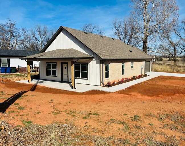 Photo - 104 N Harrison Ave