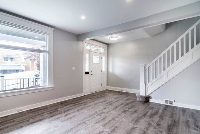 Photo - Stunning 4 bedroom home in Beechview available August 1!