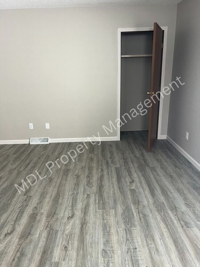 Photo - Thomas White Apartments* Unit 39