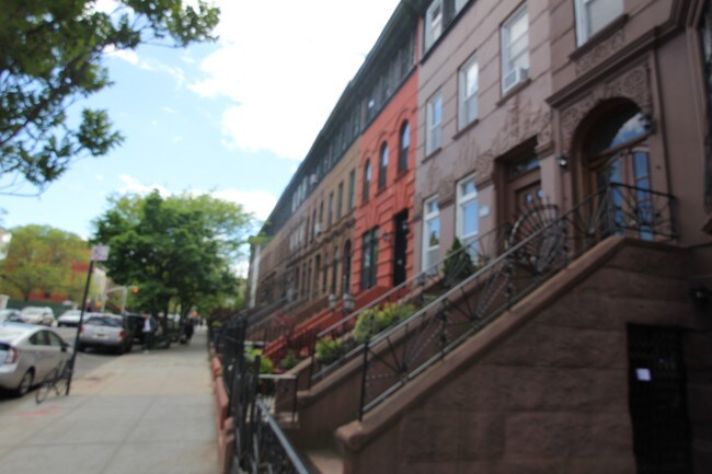 Brownstone Community