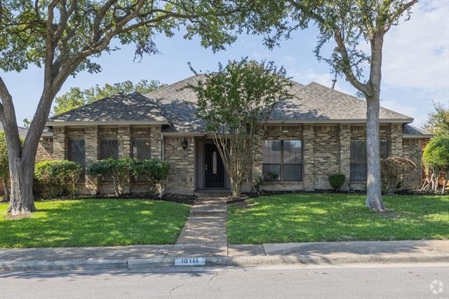 Building Photo - 15111 Canyon Crest Rental