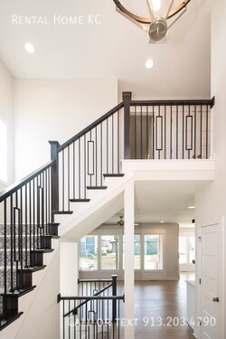 Photo - 17648 Crystal St