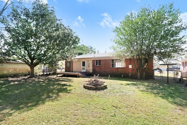 Photo - 1711 Rose St