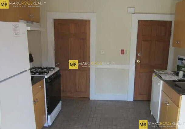 Building Photo - 24 Shepard St Unit 1 Rental