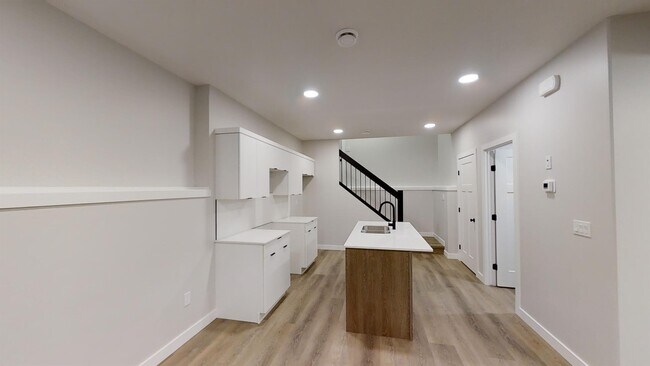 Photo - 10505 133 Ave.