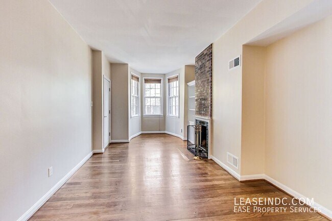 Photo - 323 9th St SE Unit #1