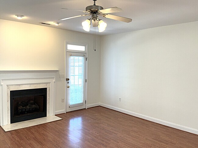 Photo - 4412 Sages Ave