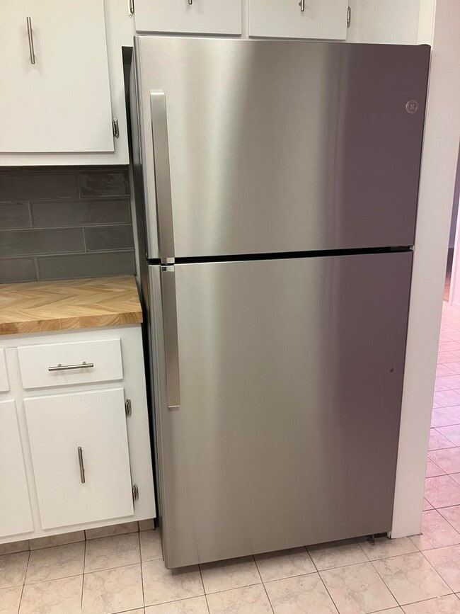 Photo - 5483 Cresthaven Blvd