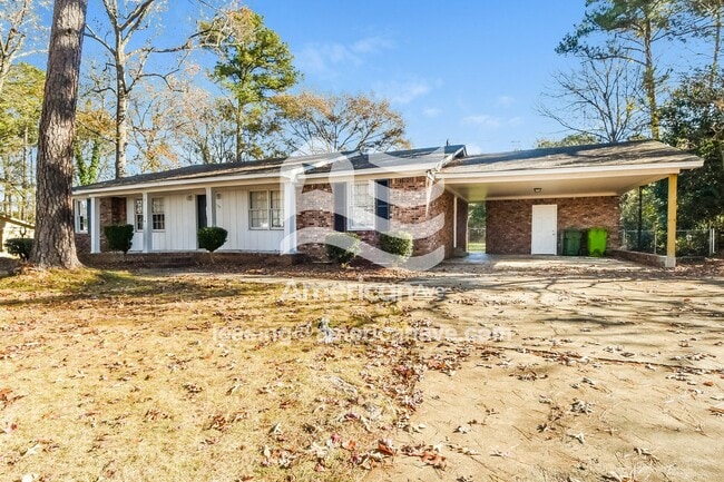 Building Photo - 135 Latonea Dr