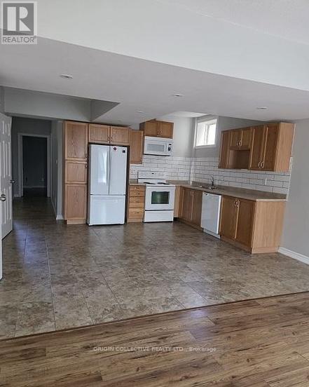 Photo - 329 Edgehill Dr