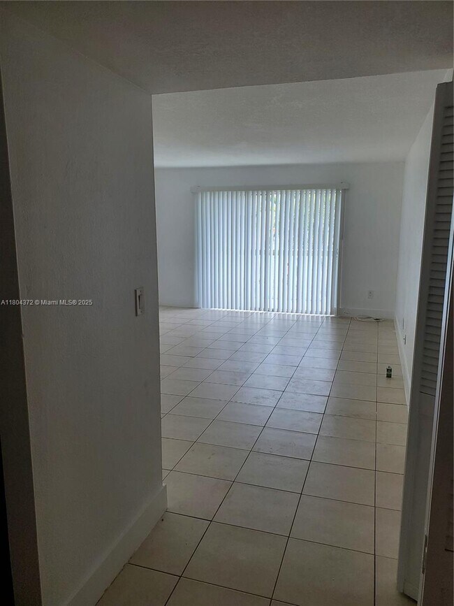 Photo - 15225 NE 6th Ave Condo Unit B209