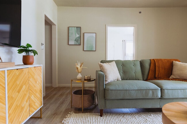 Photo - 308 Lamont St Unidad ID1397966P