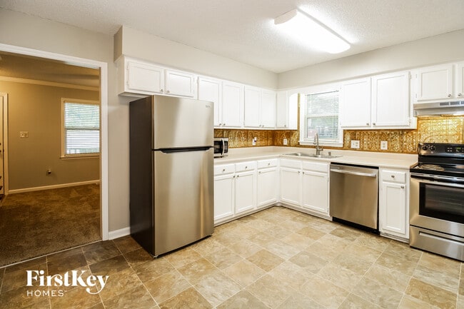 Photo - 107 Eagle Nest Ct