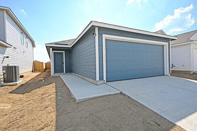 Building Photo - 7603 Adam Star