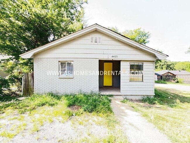 Building Photo - 4423 W Charles Bussey Ave Rental