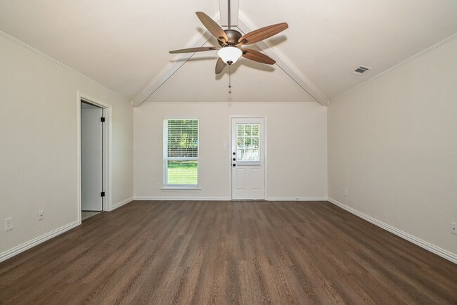 Photo - 3805 Christine St