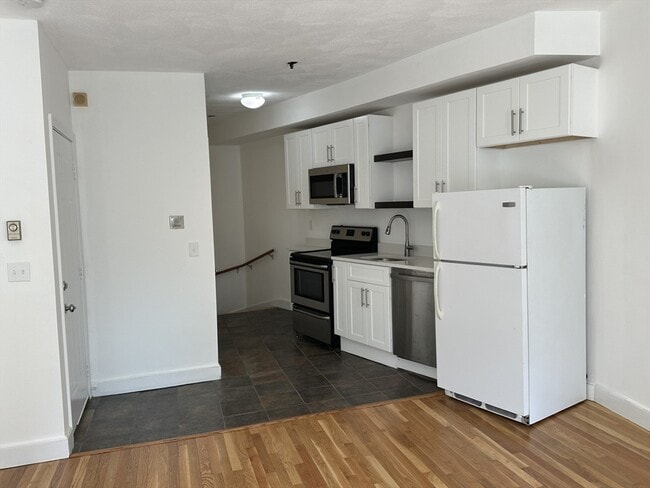 Photo - 220-224-224 North St Unit 1
