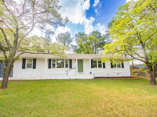 Building Photo - Coming Soon! 4 Bedroom 2 Bathroom Home: Pets Okay!