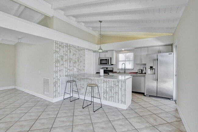 Photo - 1733 SW 5th Ct