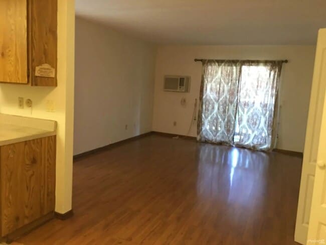 Photo - 10284 Black Mountain Rd