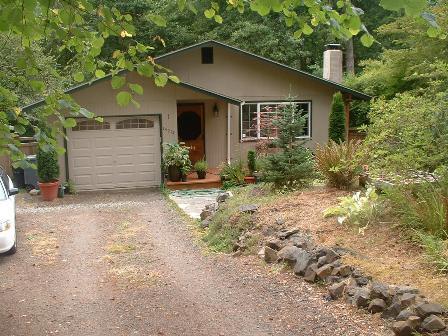 Building Photo - Gated Community--Country Cottage