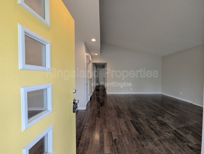 Photo - 1146 Swarthmore Ln