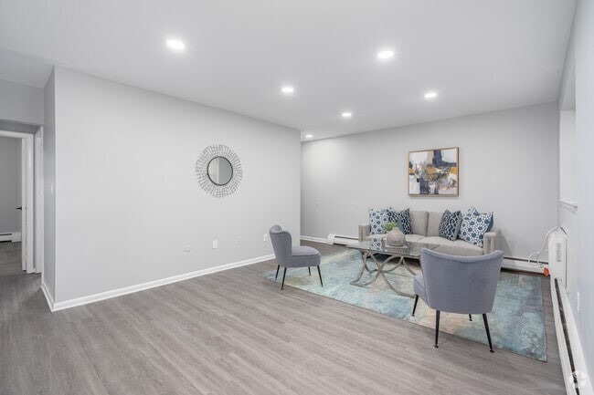 2BR, 1BA