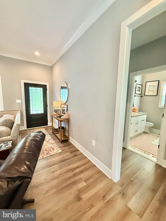 Photo - 369 S Glebe Rd