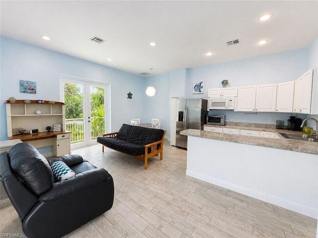 Photo - 10919 Parnu St Unit A