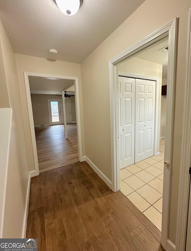 Photo - 104 Wrenwood Ln