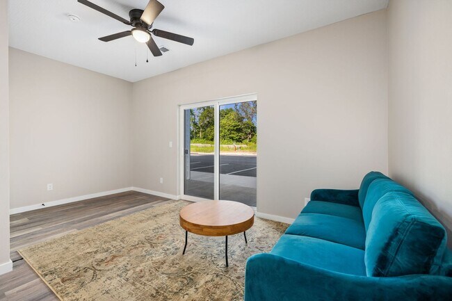 Photo - The Vibe Crossing Unit Studio, The Vibe Crossing