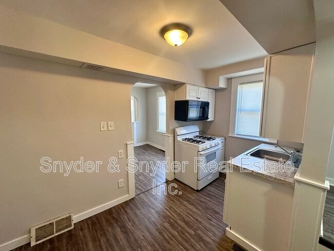 Photo - 89 2nd Ave